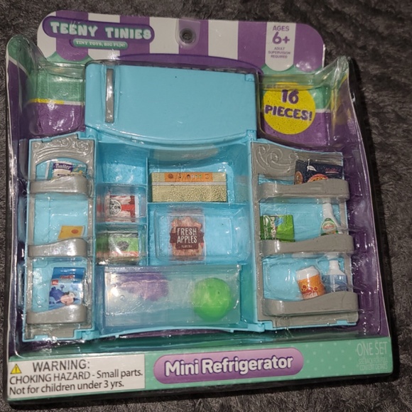 NEW Teeny Tinies Mini Fridge with Tiny Food - Picture 2 of 2